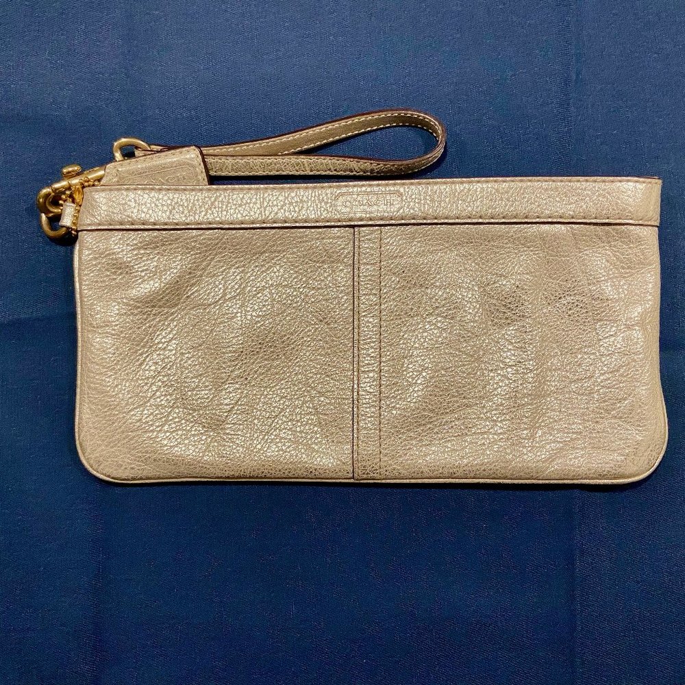 COACH Platinum Gold Metallic Large Leather Wristlet Clutch 13276 Evening Y2K NEW - Picture 4 of 16